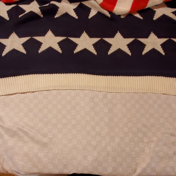 Sweater - Picture 5 of 6